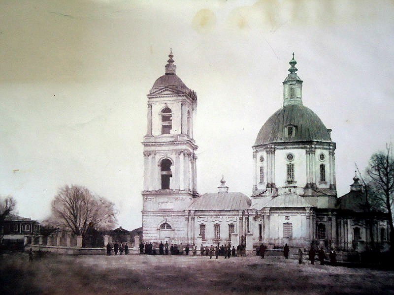 Церковь Троицы Живоначальной, Кумылженская (Кумылженский район, Волгоградская область). архивная фотография, Предыдущий храм. с сайта http://www.volgaprav.ru/hramy_volgogradskoy_oblasti/5_mihajlovskij_okrug/presvyatoj-troicy-2/#.VwJipdjp2rg