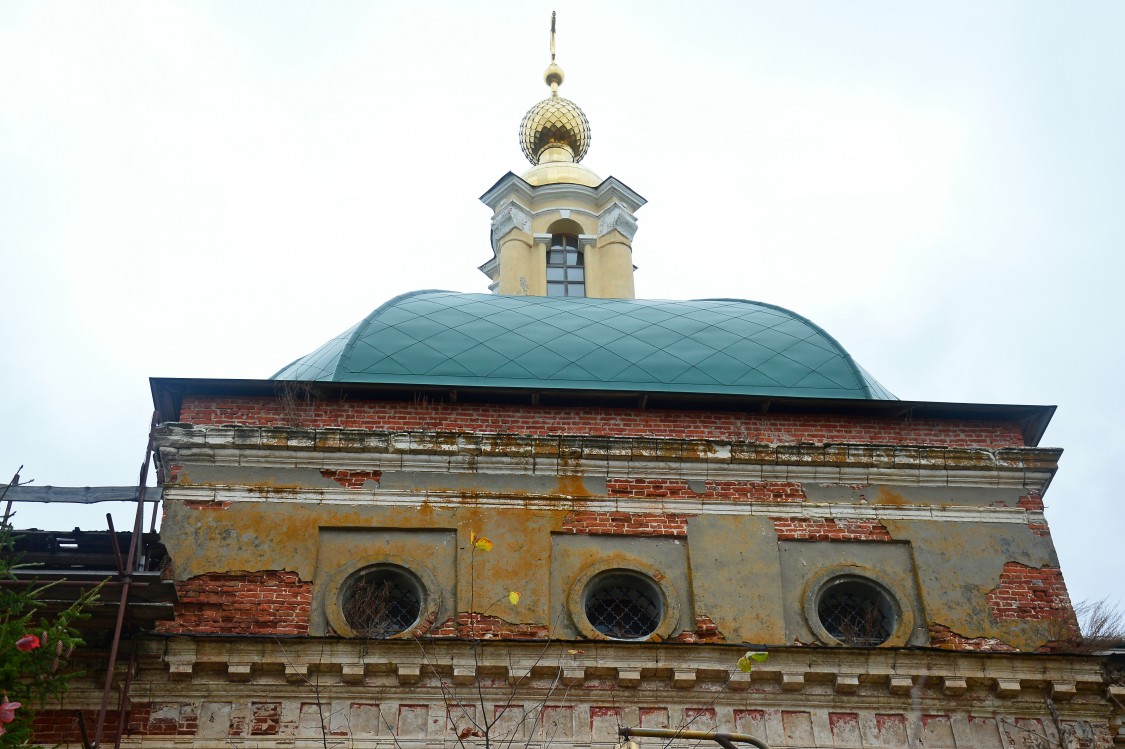 Церковь Троицы Живоначальной, Троицкие Борки (Луховицкий городской округ, Московская область). архитектурные детали