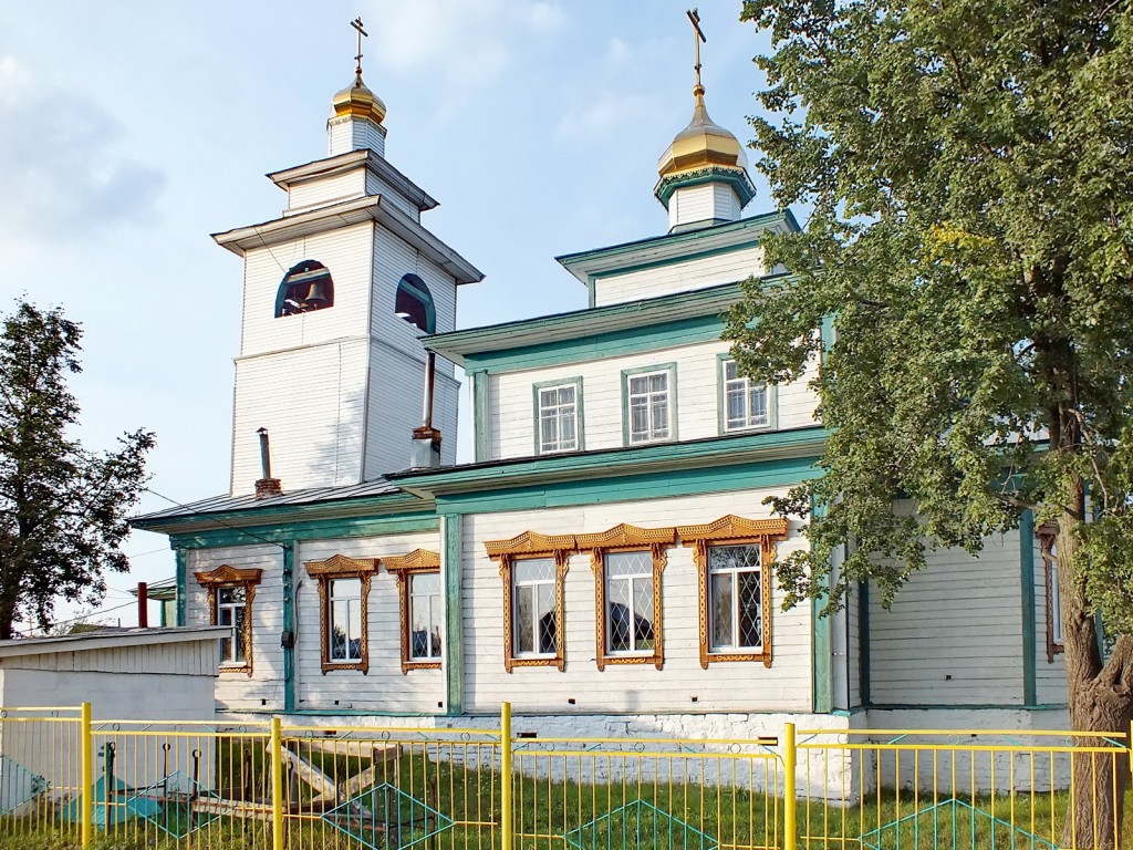 Пристань. Церковь Троицы Живоначальной. фасады