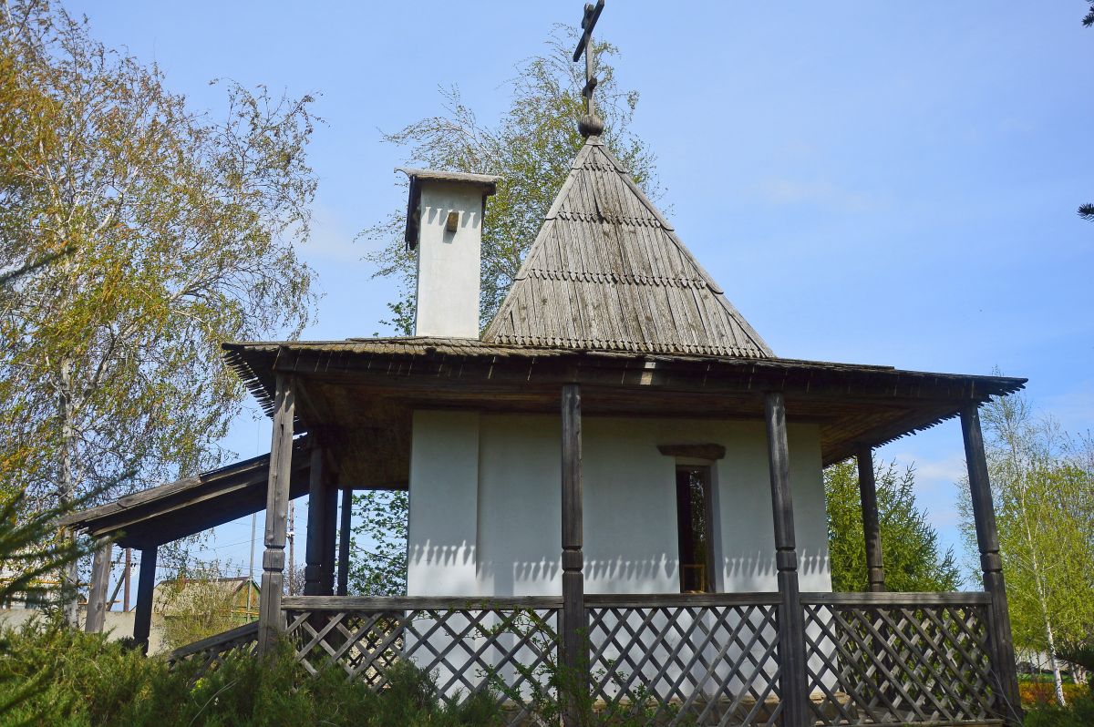 Церковь Михаила Архангела, Ерзовка (Городищенский район, Волгоградская область). фасады, Неизвестная часовня на прицерковной территории.