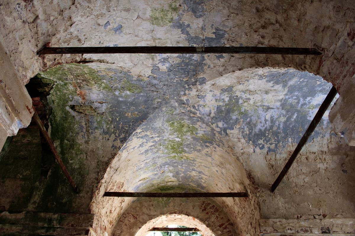 интерьер и убранство. Церковь Успения Пресвятой Богородицы, Мантеевский Погост (Егорье) (Любимский район, Ярославская область)