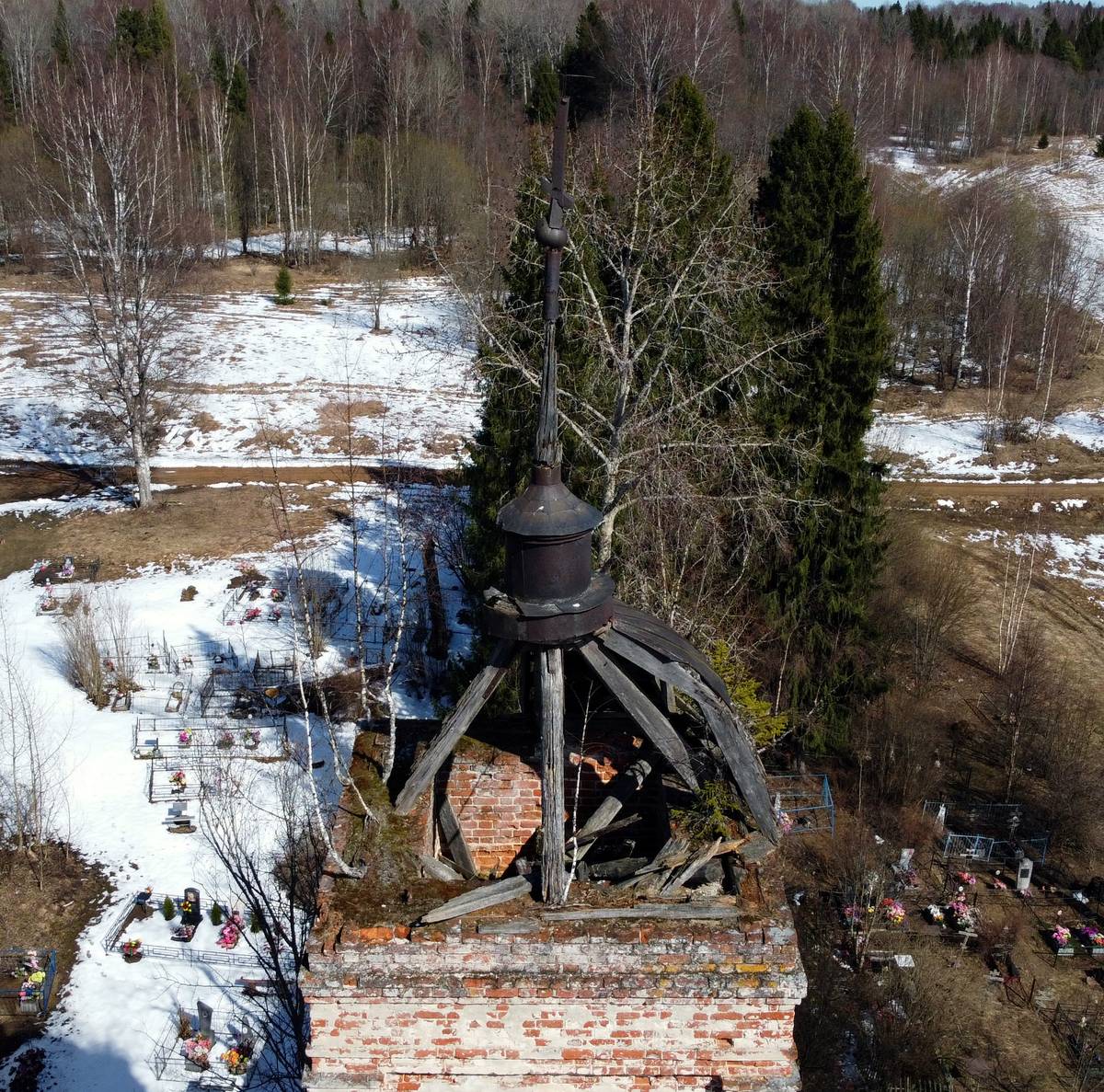 фасады. Церковь Успения Пресвятой Богородицы, Мантеевский Погост (Егорье) (Любимский район, Ярославская область)
