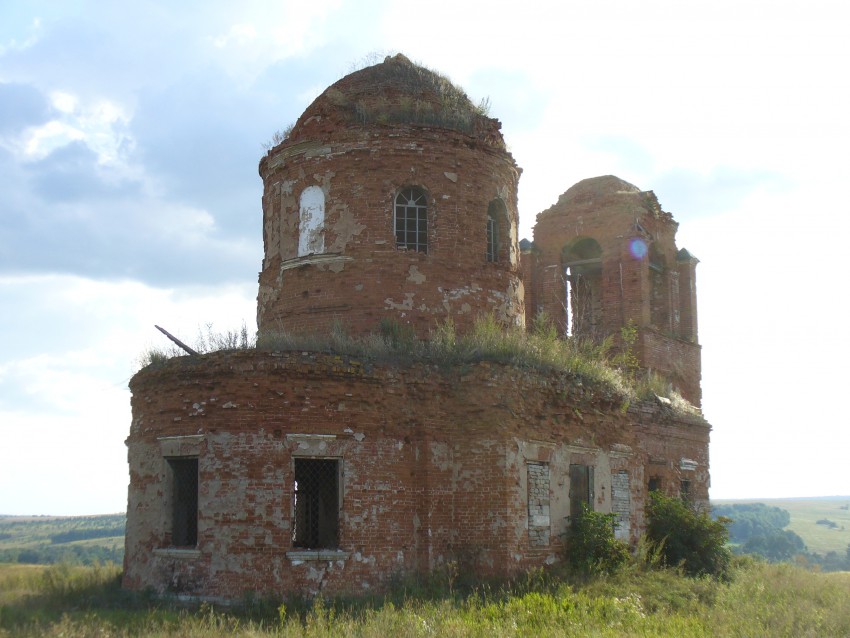 Церковь Петра и Павла, Русские Кирмени (Мамадышский район, Республика Татарстан). фасады