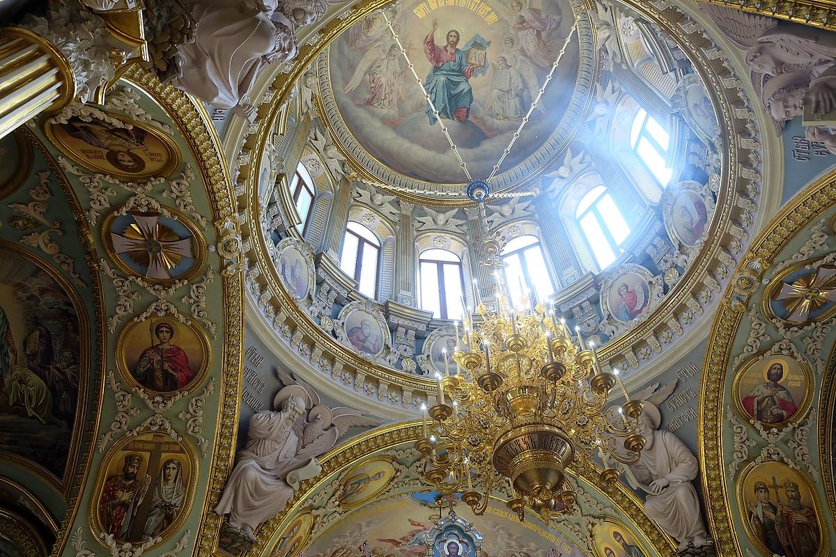 интерьер и убранство. Церковь иконы Божией Матери "Живоносный источник", Большая Валяевка (Пензенский район и ЗАТО Заречный, Пензенская область)
