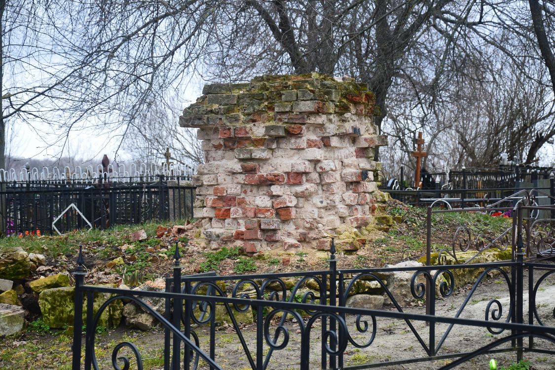 Церковь Иоанна Богослова, Матыра (Луховицкий городской округ, Московская область). художественные фотографии, Фото на церковное место (фрагмент, остаток разрушенной колокольни)