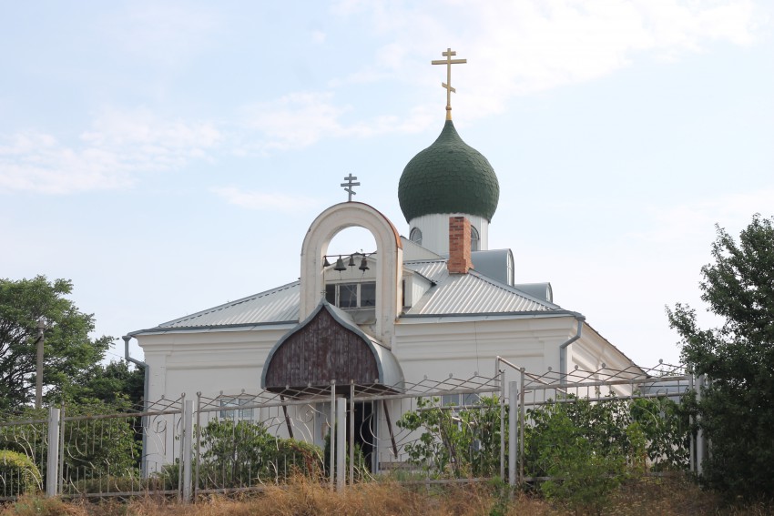 Должанская. Церковь Троицы Живоначальной (новая). фасады