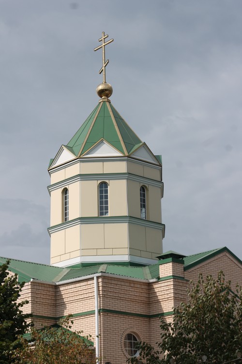 Должанская. Церковь Троицы Живоначальной (новая). фасады
