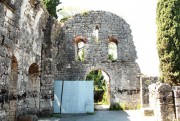 Неизвестный собор (Цандрипшская (Гантиадская) базилика), Западный фасад в интерьере<br>, Цандрипш, Абхазия, Прочие страны