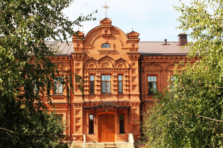 Монастырский. Никольский женский монастырь. фасады