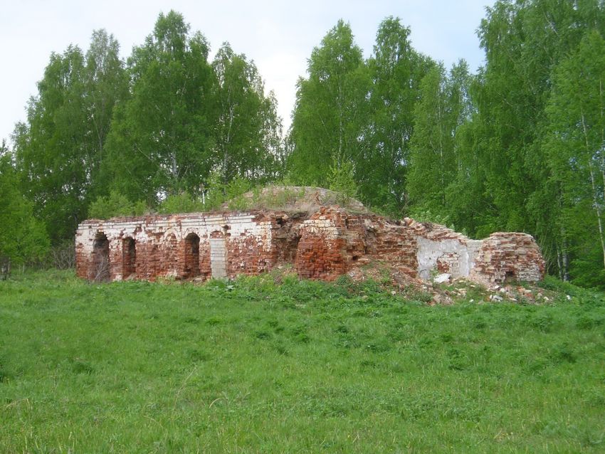 Спасское. Спасский-Раифский-Кезовский женский монастырь. Церковь Введения во Храм Пресвятой Богородицы. общий вид в ландшафте