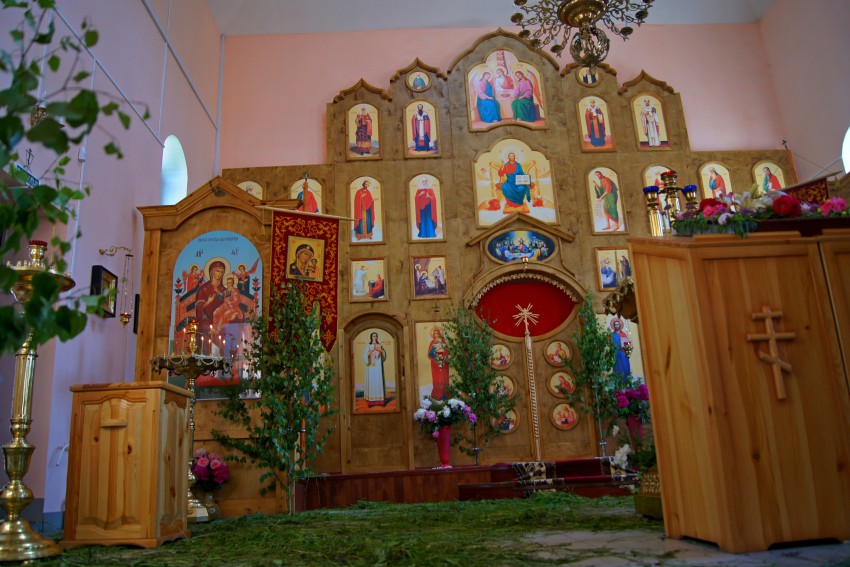 Церковь Михаила Архангела, Ветлужский (Краснобаковский район, Нижегородская область). интерьер и убранство, После Троицкой службы