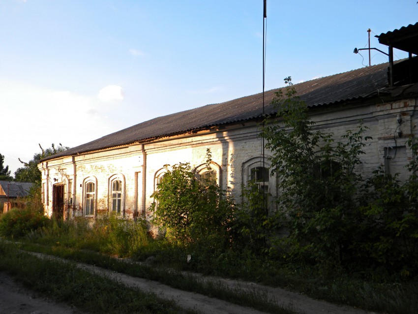 Пятницкий Николо-Тихвинский монастырь, Пятницкое (Волоконовский район, Белгородская область). фасады, Келейный корпус