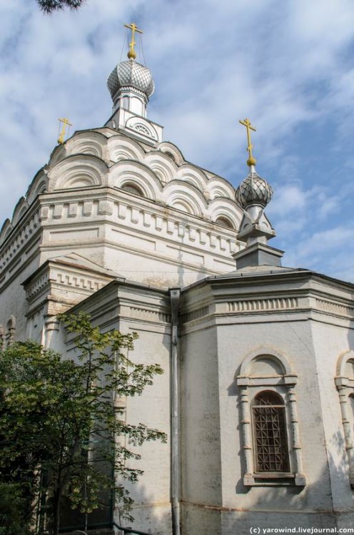 Тбилиси. Церковь Михаила Тверского. фасады