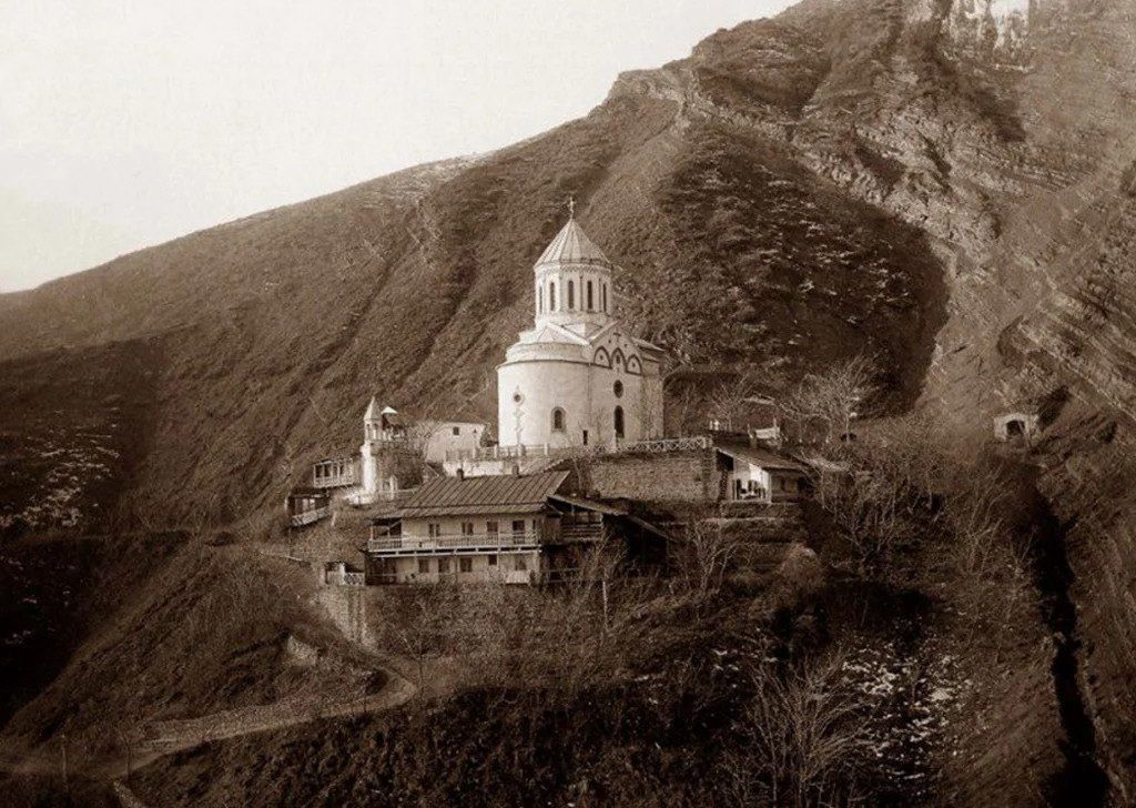 Тбилиси. Церковь Давида Гареджийского на Мтацминде. архивная фотография, Фото 1890-ых годов