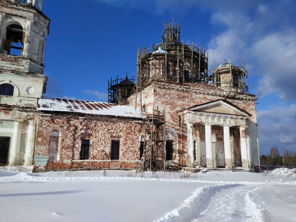 Труженик (Теребени). Николо-Теребенский женский монастырь. Церковь Николая Чудотворца. документальные фотографии