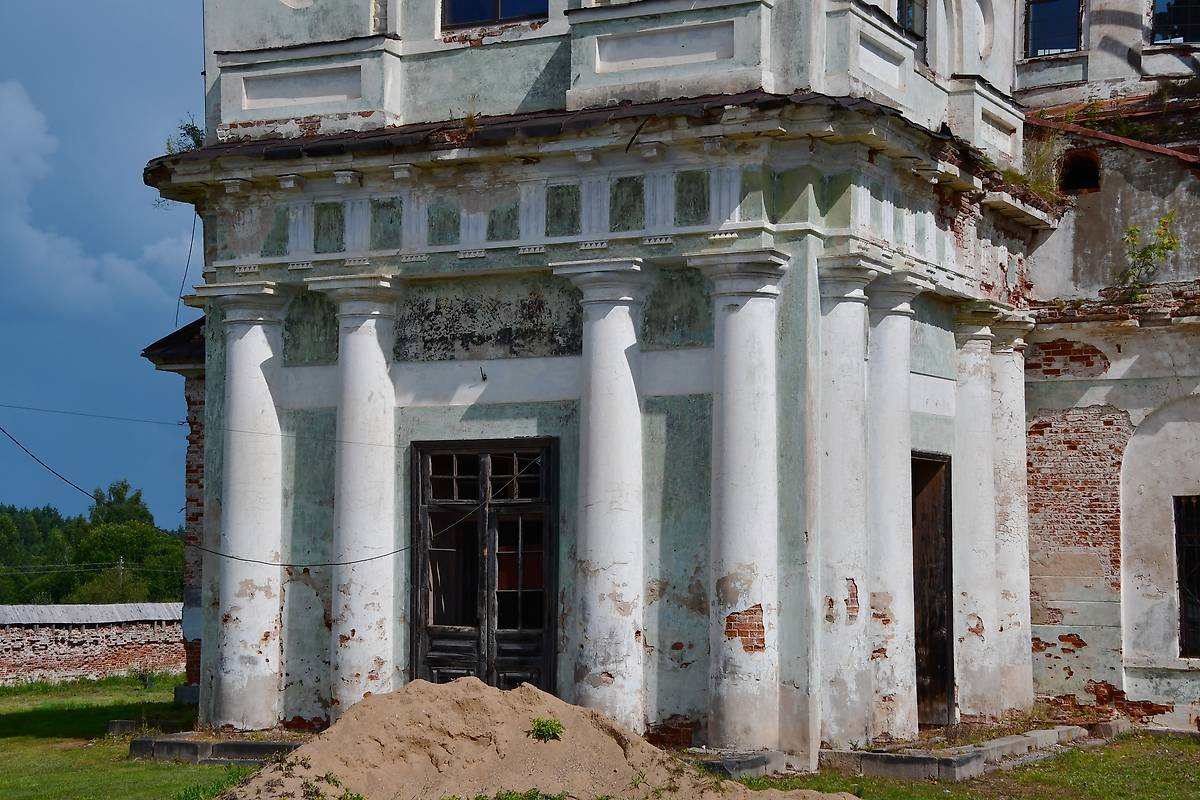 архитектурные детали. Николо-Теребенский монастырь. Церковь Николая Чудотворца, Труженик (Теребени) (Максатихинский район, Тверская область)