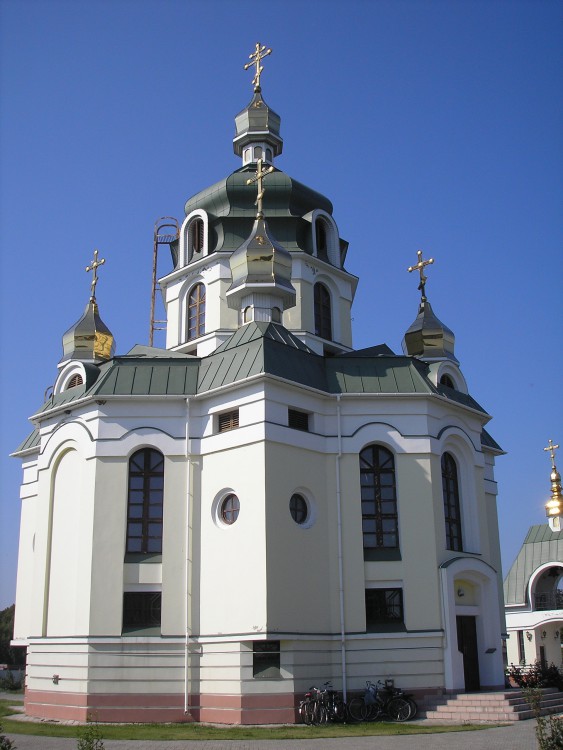 Церковь Покрова Пресвятой Богородицы, Гребёнки (Белоцерковский район, Украина, Киевская область). фасады