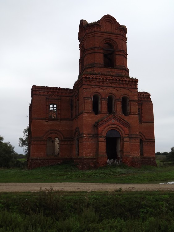 Церковь Казанской иконы Божией Матери, Мокрое (Петровский район, Саратовская область). общий вид в ландшафте