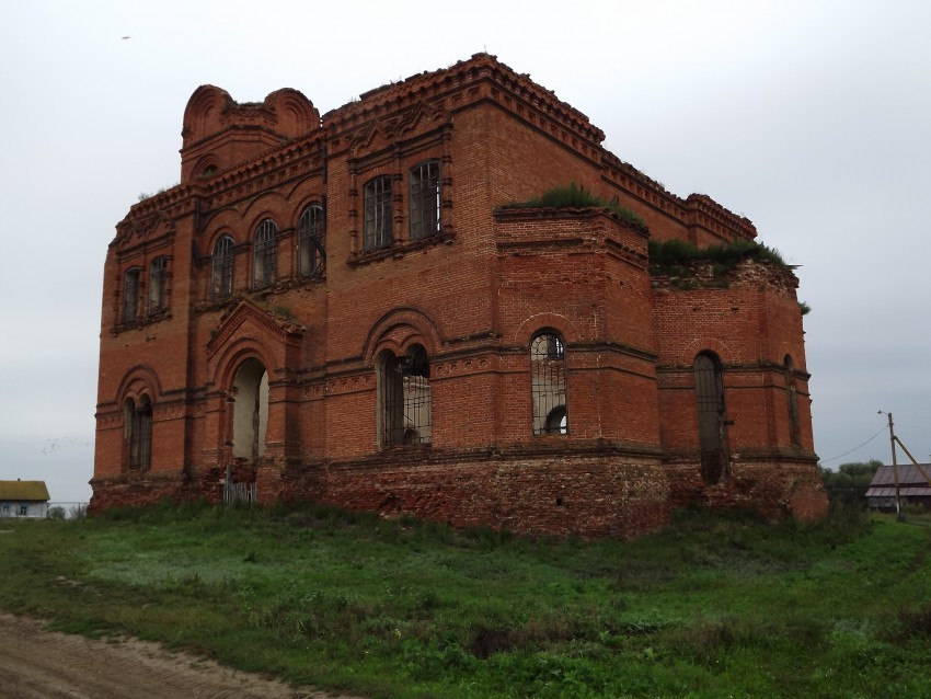 Церковь Казанской иконы Божией Матери, Мокрое (Петровский район, Саратовская область). общий вид в ландшафте