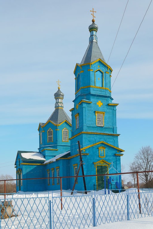 Оржевка. Церковь Троицы Живоначальной. фасады