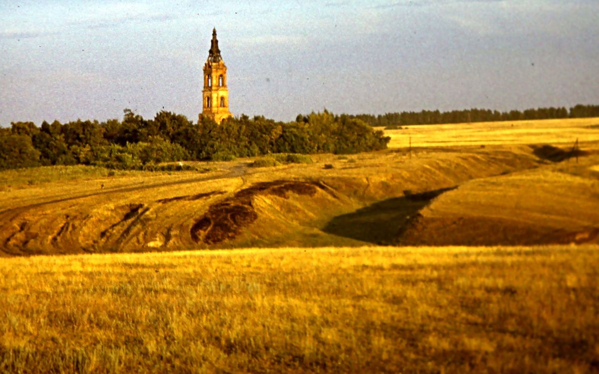 1987 год примерно, дополнительная информация. Оржевский Боголюбовский Тишениновский монастырь. Колокольня, Оржевка (Умётский район, Тамбовская область)