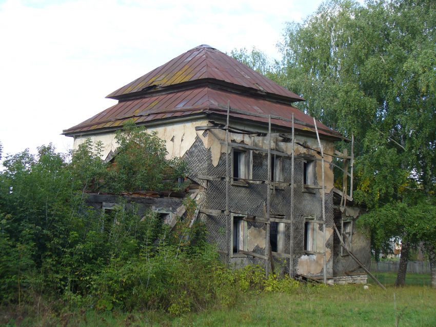 Кляуш. Церковь Троицы Живоначальной. фасады