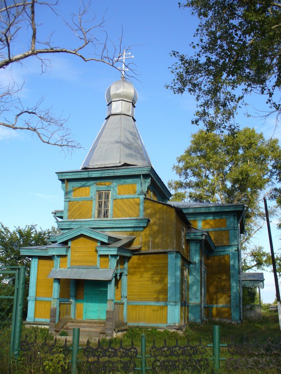 Чарлы. Церковь Николая Чудотворца. фасады
