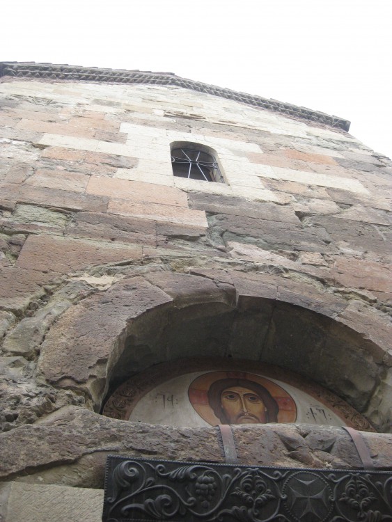 Тбилиси. Церковь Рождества Пресвятой Богородицы (Анчисхати). архитектурные детали