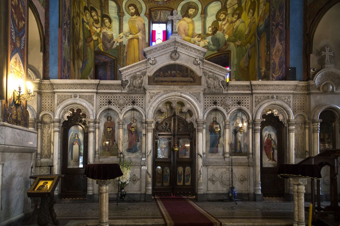 Тбилиси. Церковь Георгия Победоносца (Кашвети). интерьер и убранство, алтарная преграда