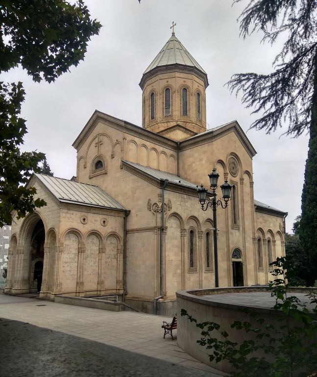 Церковь Георгия Победоносца (Кашвети), Мтацминдский район (Тбилиси, город, Грузия). фасады