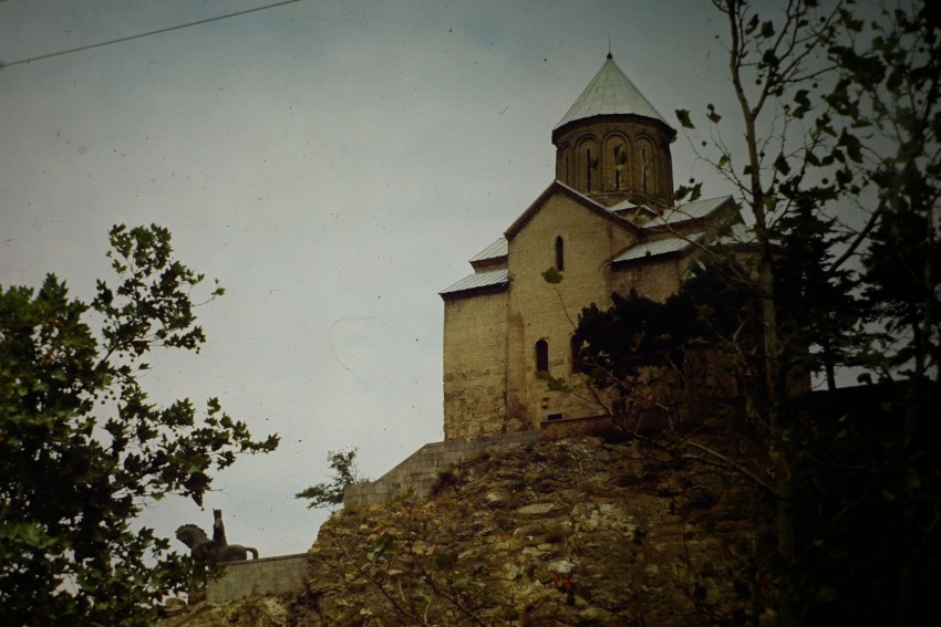 Тбилиси. Церковь Успения Пресвятой Богородицы в Метехи. фасады