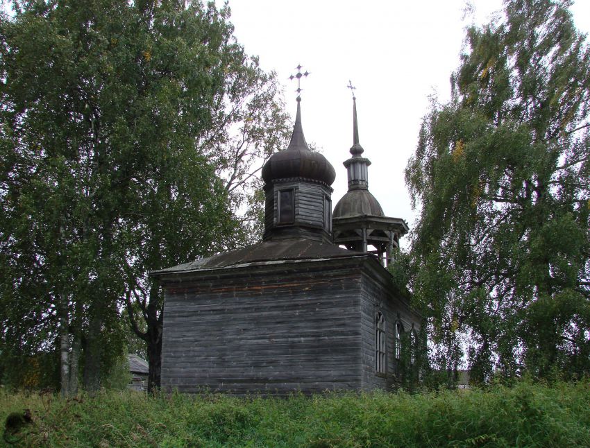 Часовня Прокопия Устюжского, Гавриловская (Лузский район, Кировская область). общий вид в ландшафте
