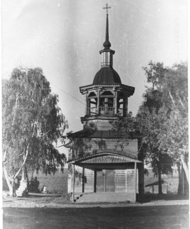 Часовня Прокопия Устюжского, Гавриловская (Лузский район, Кировская область). архивная фотография, Фотография 1970-х годов. Источник: https://vk.com/photo-24403851_377262294