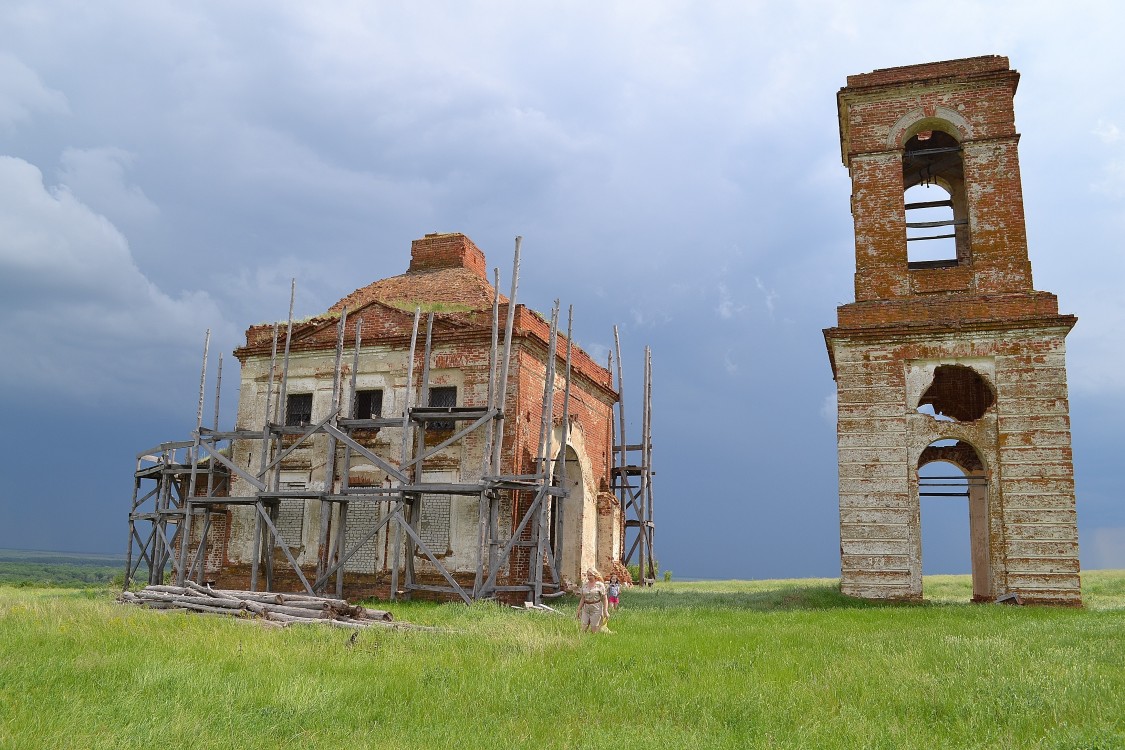 Берёзовка. Церковь Сергия Радонежского. фасады