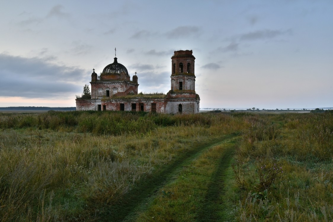 Щербеть. Церковь Михаила Тверского. общий вид в ландшафте, Вид с северо-запада
