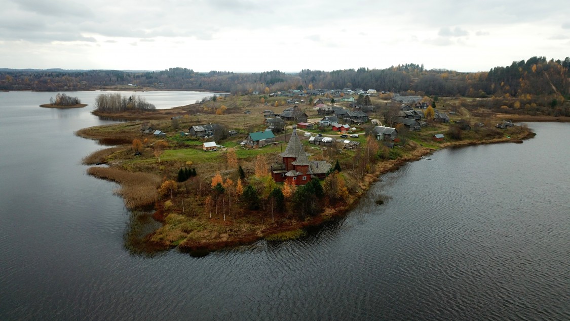 Церковь Рождества Пресвятой Богородицы, Погост (Колодозеро) (Пудожский район, Республика Карелия). общий вид в ландшафте