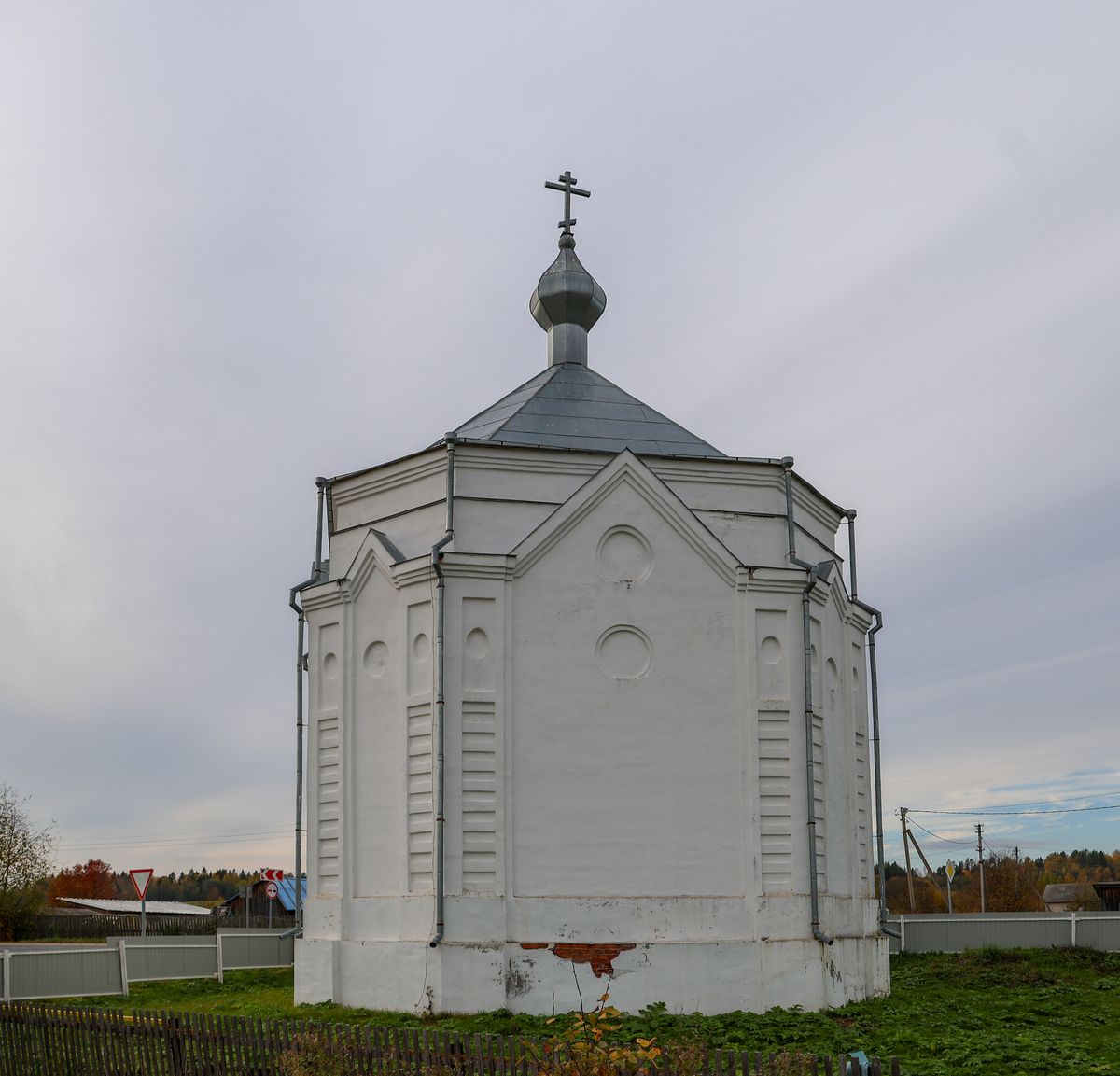 Часовня Александра Невского, Шелюбинская (Вельский район, Архангельская область). фасады