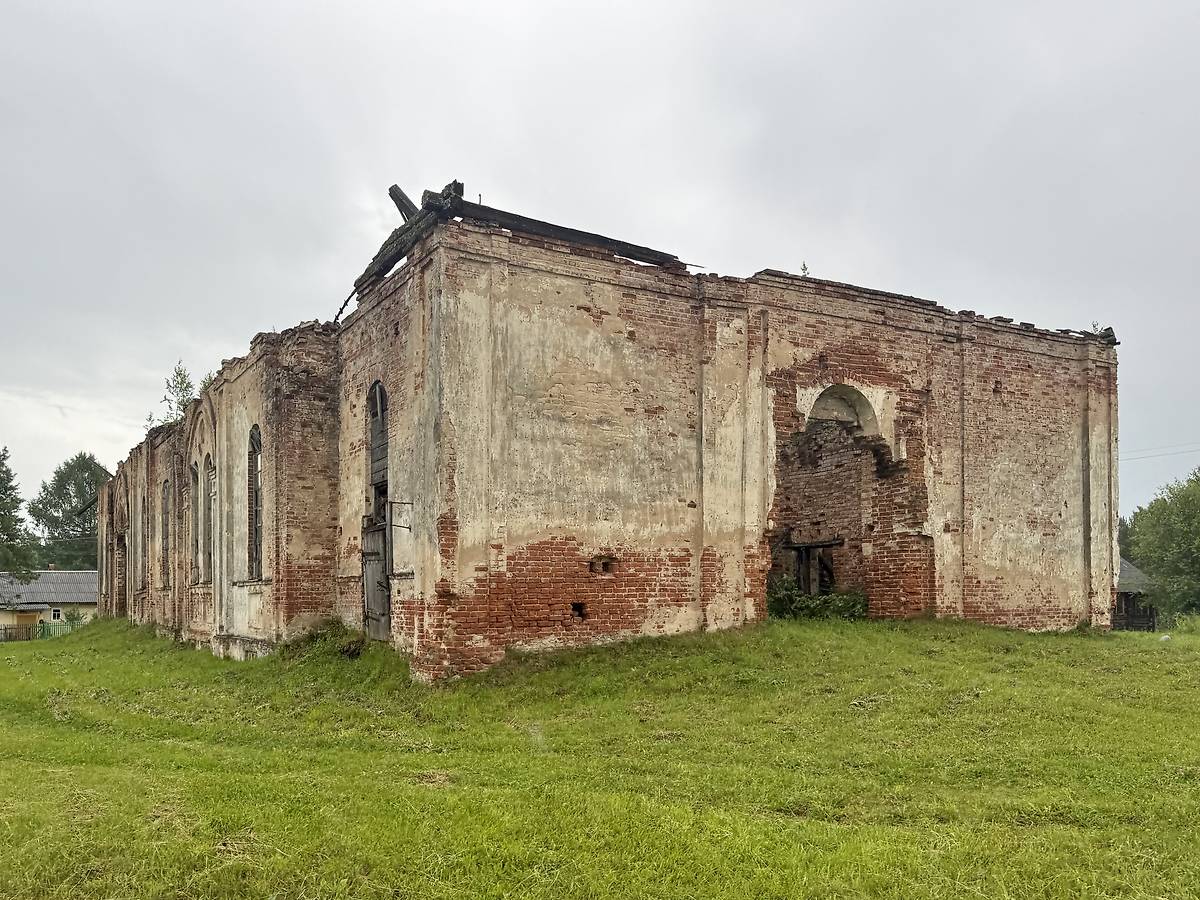 Вид с северо-запада, фасады. Церковь Рождества Пресвятой Богородицы, Спасский Погост (Тарногский район, Вологодская область)
