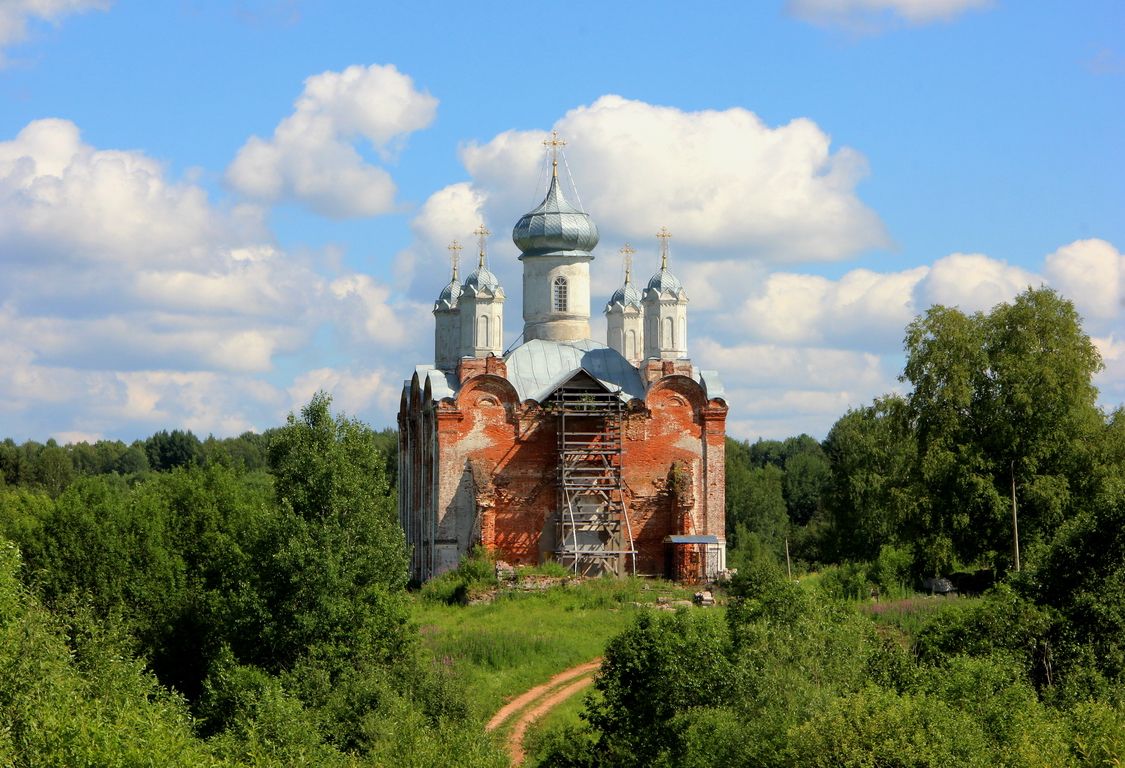 Христофорова Пустынь. Христофорова Богородицкая Пустынь. общий вид в ландшафте