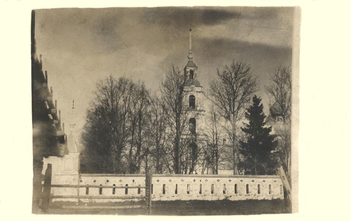 Церковь Успения Пресвятой Богородицы, Константиново (Калязинский район, Тверская область). архивная фотография, https://hram-tver.ru/index.php/khramy-tverskoj-oblasti/kalyazinskij-rajon/559-konstantinovo-uspeniya-bozhiej-materi-tserkov