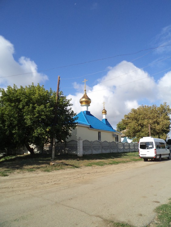 Церковь Петра и Павла, Лог (Иловлинский район, Волгоградская область). общий вид в ландшафте