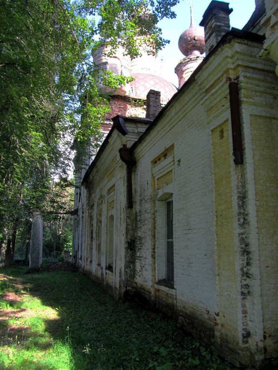 Церковь Воскресения Христова, Нероново (Солигаличский район, Костромская область). архитектурные детали, трапезная, северный фасад