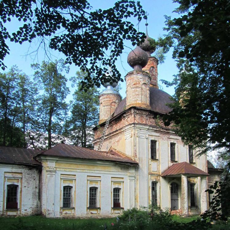 Церковь Воскресения Христова, Нероново (Солигаличский район, Костромская область). архитектурные детали, южный фасад (фрагмент)