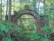 Церковь Воскресения Христова, ворота на погост<br>, Володина (погост Лужинки), Торопецкий район, Тверская область