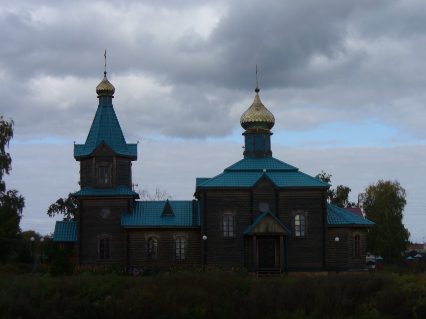 Куркуль. Церковь Троицы Живоначальной. фасады