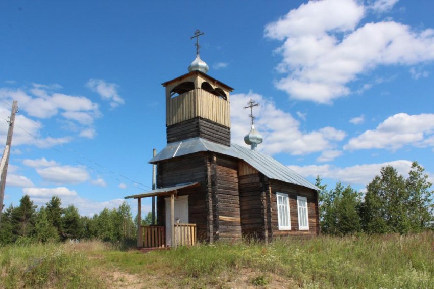 Церковь Георгия Победоносца, Остров (Пинежский район, Архангельская область). общий вид в ландшафте, Вид с юго-запада