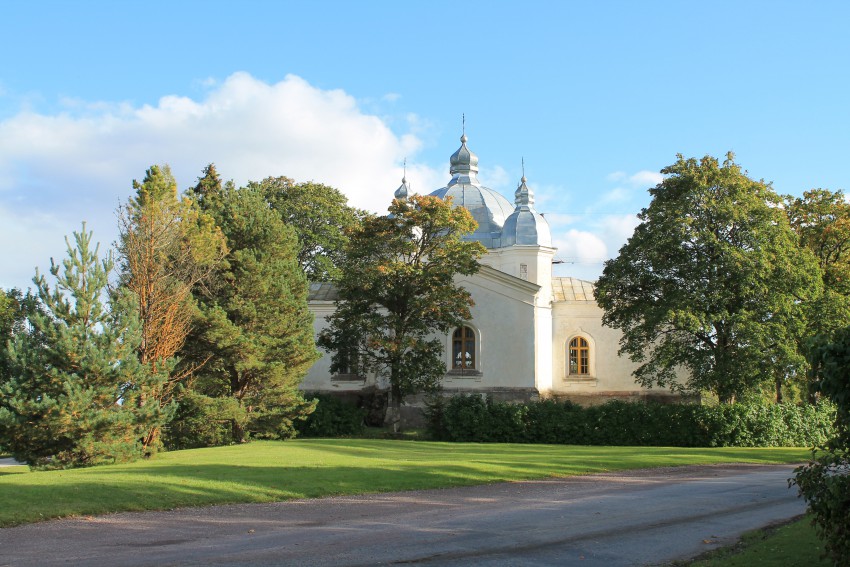 Церковь Ольги равноапостольной, Лейзи (Сааремаа, Эстония). фасады