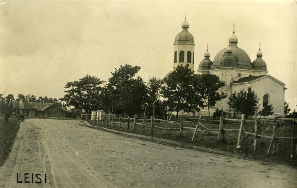 Церковь Ольги равноапостольной, Лейзи (Сааремаа, Эстония). архивная фотография, Почтовая фотооткрытка 1920-х годов