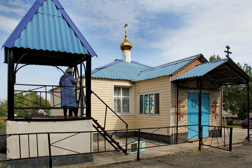 Церковь Михаила Архангела, Поливянка (Песчанокопский район, Ростовская область). общий вид в ландшафте