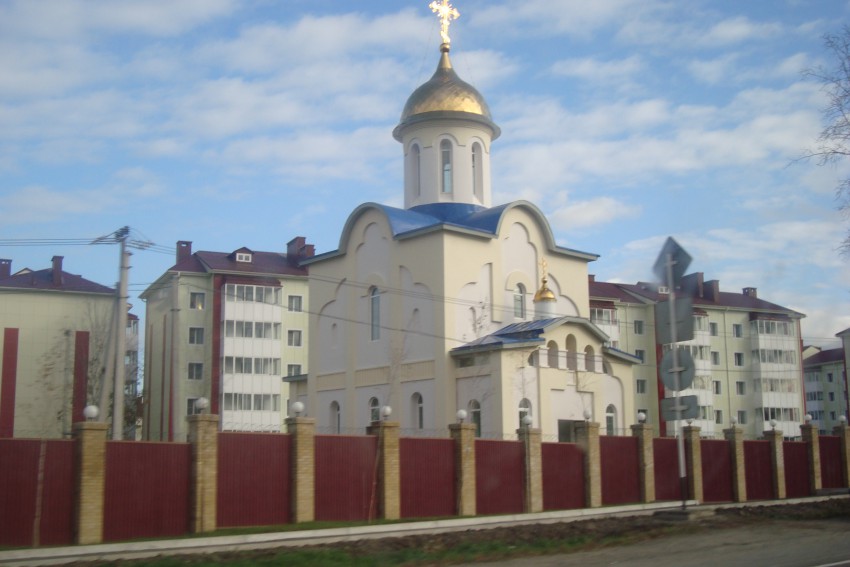 Сосновка. Церковь Георгия Победоносца. общий вид в ландшафте
